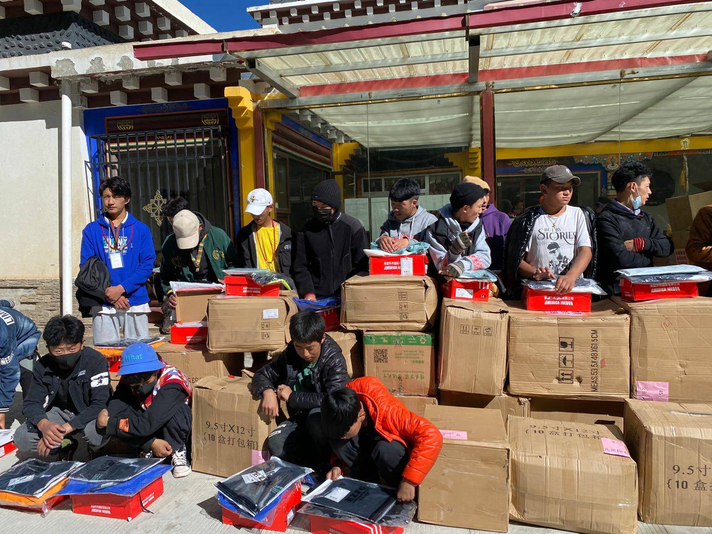 华体app登录入口-华体huati(中国)公益回顾丨家国同欢月同圆 温暖满载甘孜州(图7) 华体app登录入口-华体huati(中国)公益回顾丨家国同欢月同圆 温暖满载甘孜州(图7)
